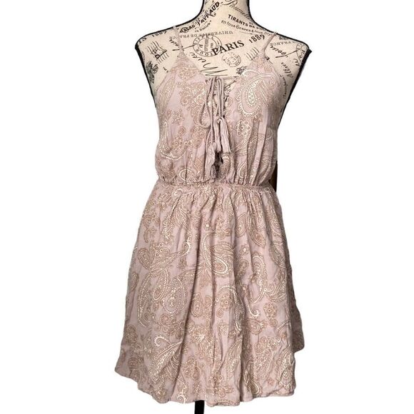 Tobi Sexy Back Paisley Print Mini Dress in Size Small - Picture 2 of 11